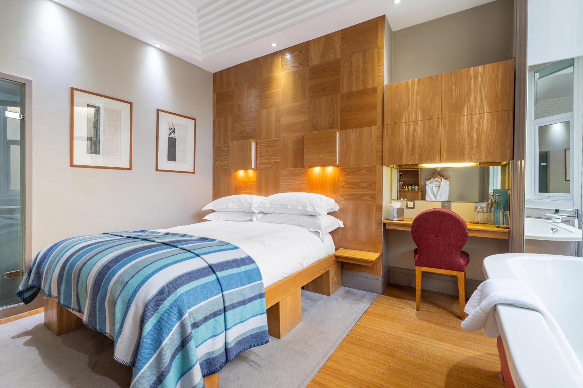 Drakes 4* Brighton
