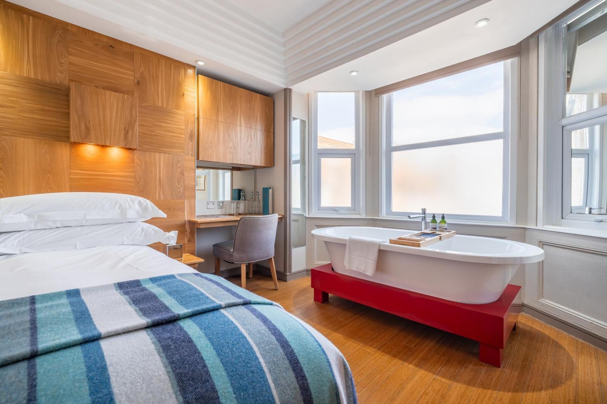 Drakes 4* Hove